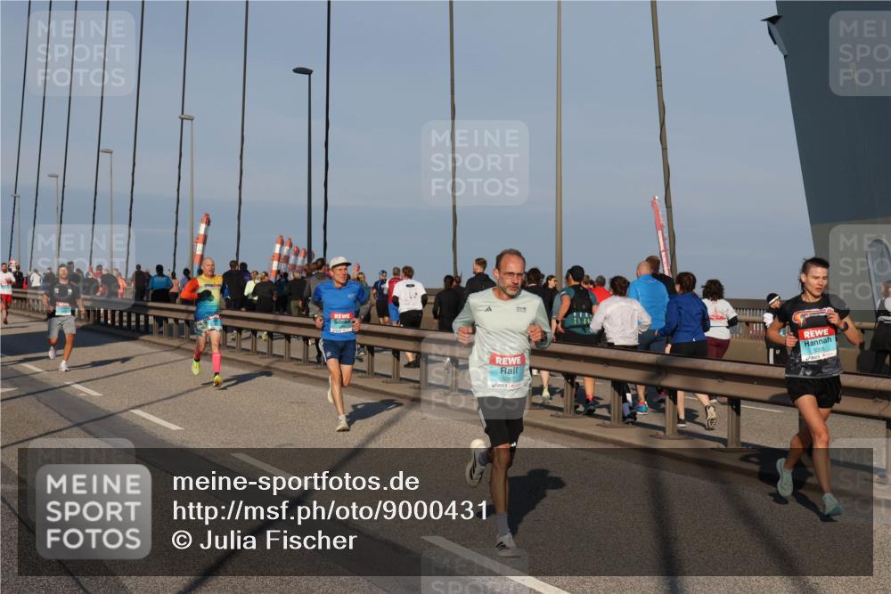 03.10.2025 - Köhlbrandbrückenlauf Julia Fischer http://msf.ph/oto/9000431 03.10.2025 09:34:55 Position 2 3267, 3008 meine-sportfotos.de