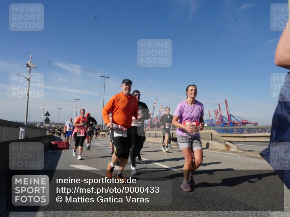 03.10.2025 - Köhlbrandbrückenlauf Matties Gatica Varas http://msf.ph/oto/9000433 03.10.2025 12:53:33 Position 2  meine-sportfotos.de