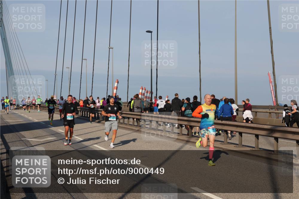 03.10.2025 - Köhlbrandbrückenlauf Julia Fischer http://msf.ph/oto/9000449 03.10.2025 09:34:58 Position 2  meine-sportfotos.de