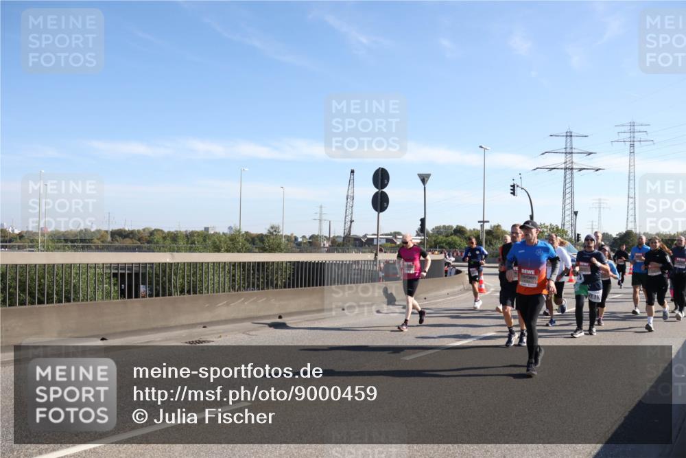 03.10.2025 - Köhlbrandbrückenlauf Julia Fischer http://msf.ph/oto/9000459 03.10.2025 12:15:20 Position 3  meine-sportfotos.de