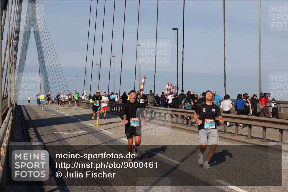 03.10.2025 - Köhlbrandbrückenlauf Julia Fischer http://msf.ph/oto/9000461 03.10.2025 09:35:00 Position 2 3629 meine-sportfotos.de