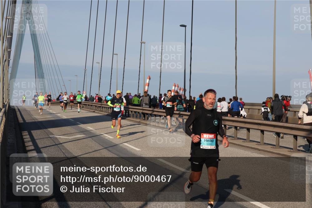 03.10.2025 - Köhlbrandbrückenlauf Julia Fischer http://msf.ph/oto/9000467 03.10.2025 09:35:01 Position 2 3269 meine-sportfotos.de