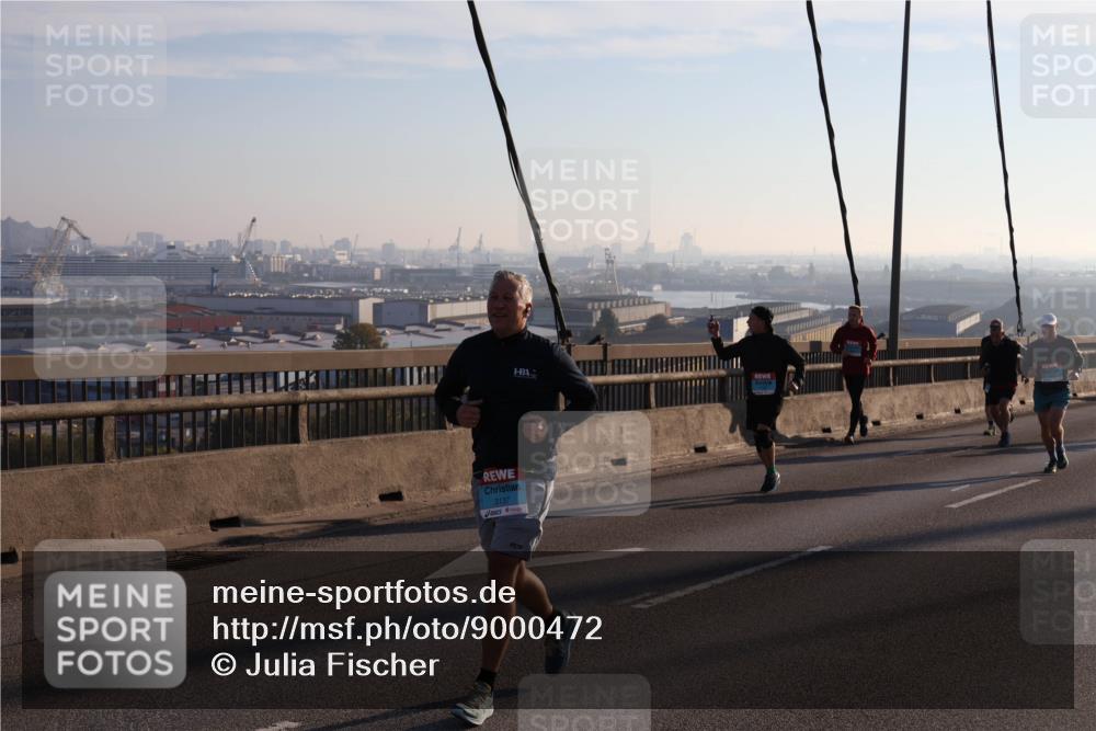 03.10.2025 - Köhlbrandbrückenlauf Julia Fischer http://msf.ph/oto/9000472 03.10.2025 09:21:18 Position 1 3137 meine-sportfotos.de