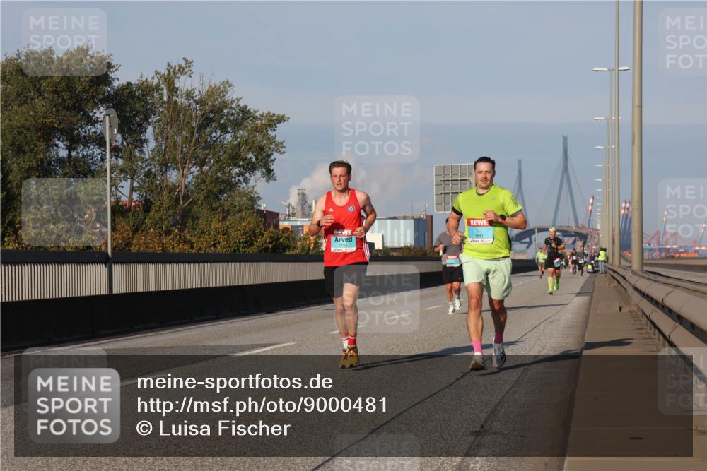 03.10.2025 - Köhlbrandbrückenlauf Luisa Fischer http://msf.ph/oto/9000481 03.10.2025 10:42:31 Position 3  meine-sportfotos.de
