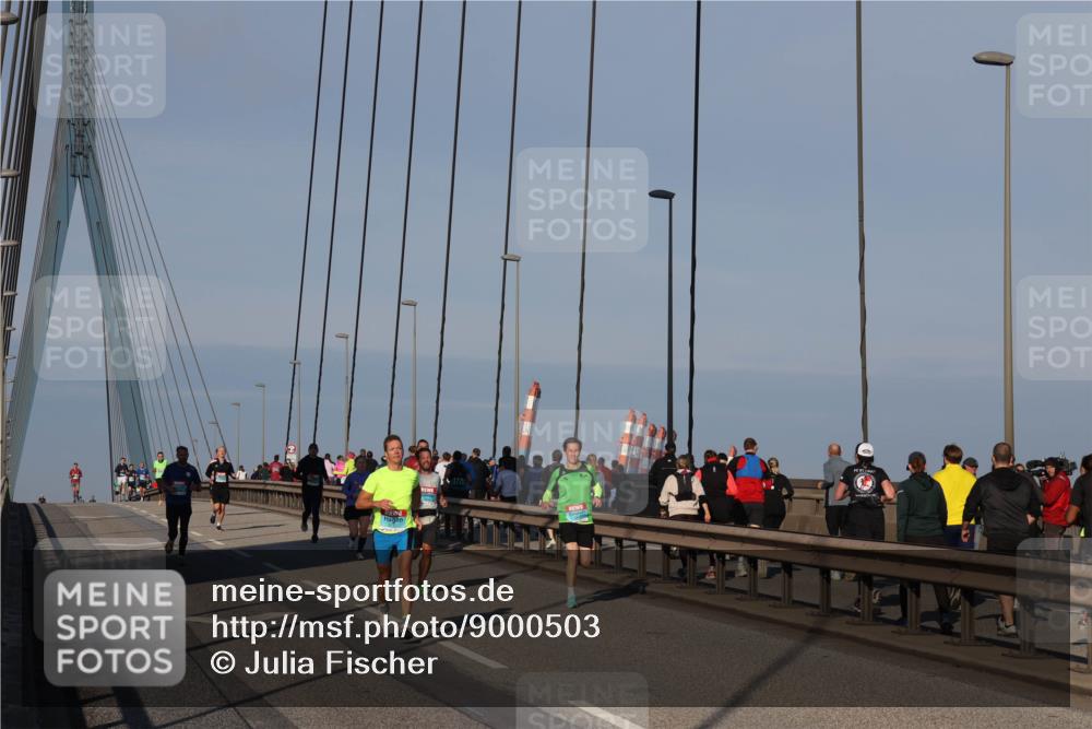 03.10.2025 - Köhlbrandbrückenlauf Julia Fischer http://msf.ph/oto/9000503 03.10.2025 09:35:09 Position 2  meine-sportfotos.de