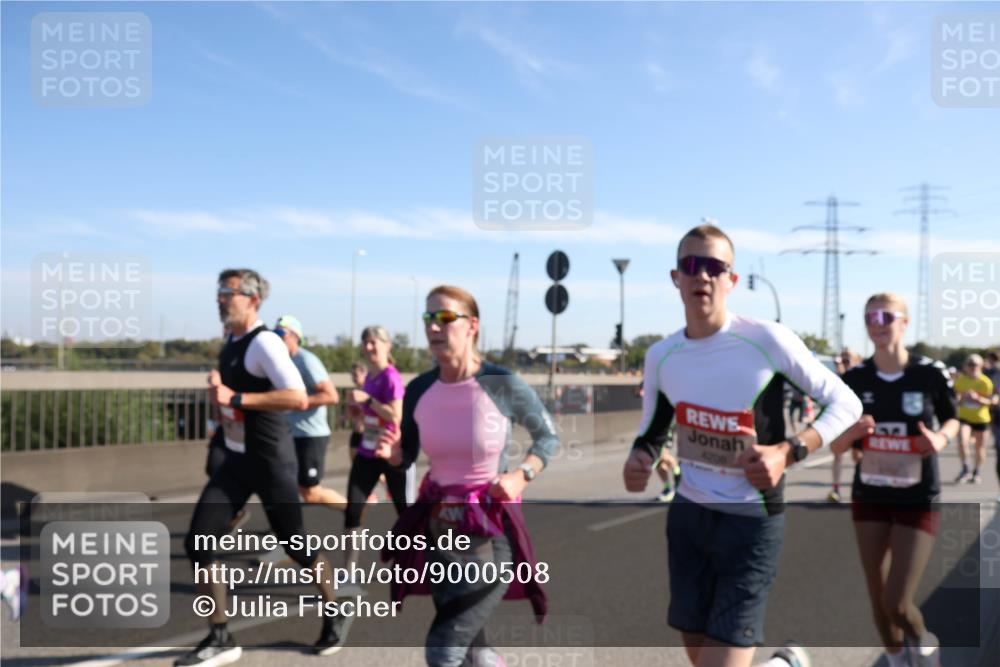 03.10.2025 - Köhlbrandbrückenlauf Julia Fischer http://msf.ph/oto/9000508 03.10.2025 12:15:25 Position 3  meine-sportfotos.de