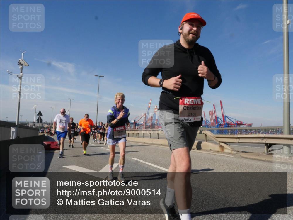 03.10.2025 - Köhlbrandbrückenlauf Matties Gatica Varas http://msf.ph/oto/9000514 03.10.2025 12:53:38 Position 2 5106, 118 meine-sportfotos.de