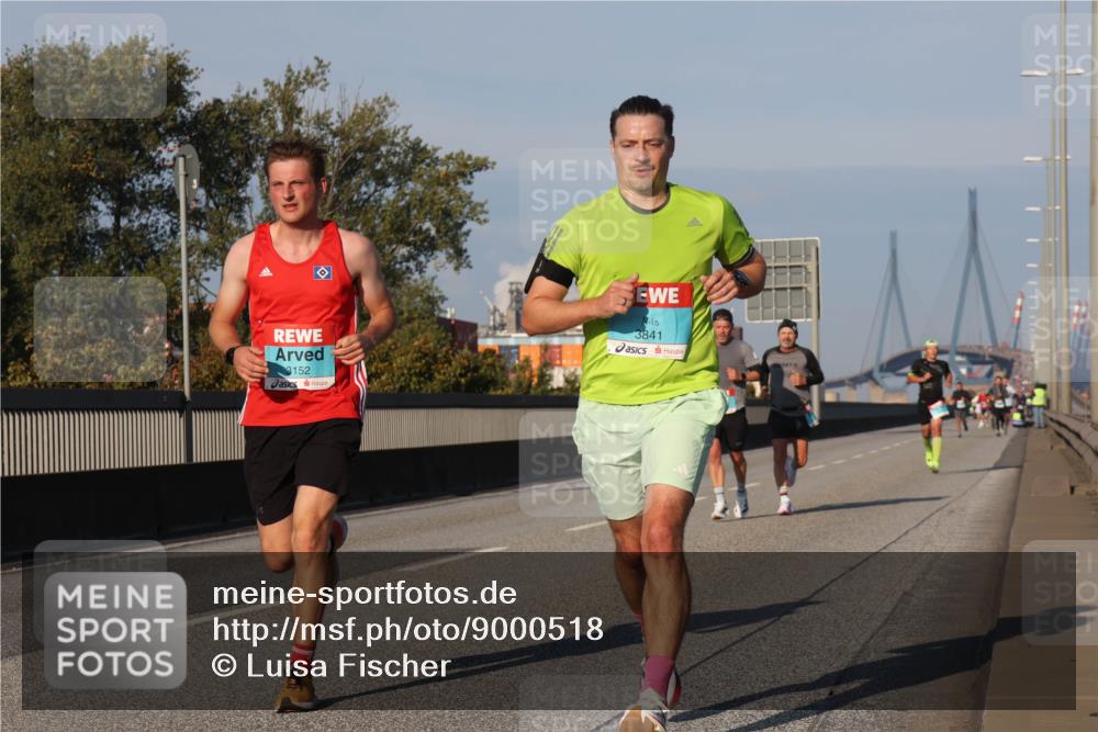 03.10.2025 - Köhlbrandbrückenlauf Luisa Fischer http://msf.ph/oto/9000518 03.10.2025 10:42:32 Position 3 3152, 3841 meine-sportfotos.de