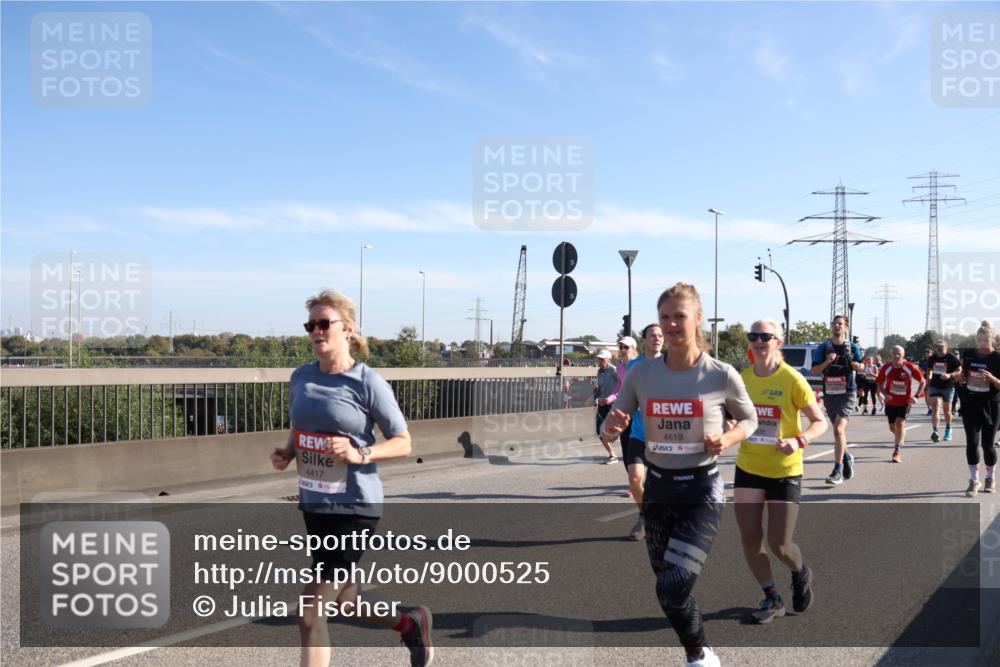03.10.2025 - Köhlbrandbrückenlauf Julia Fischer http://msf.ph/oto/9000525 03.10.2025 12:15:28 Position 3 4417, 4619 meine-sportfotos.de