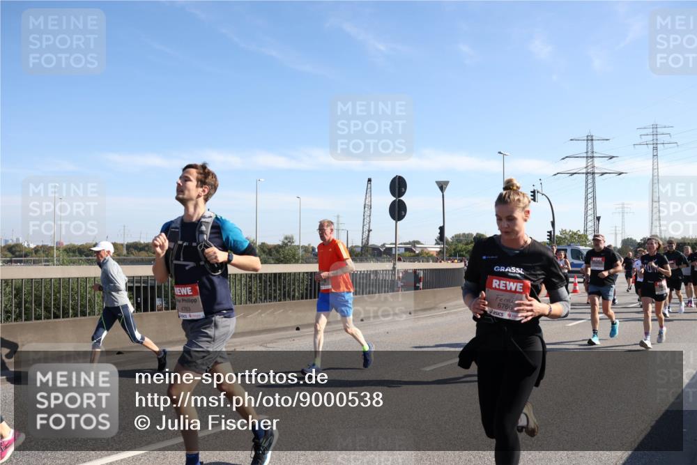 03.10.2025 - Köhlbrandbrückenlauf Julia Fischer http://msf.ph/oto/9000538 03.10.2025 12:15:30 Position 3 4763, 6766 meine-sportfotos.de