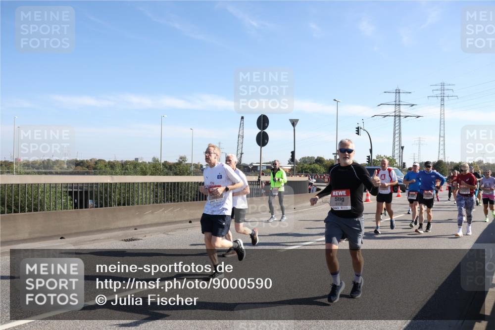 03.10.2025 - Köhlbrandbrückenlauf Julia Fischer http://msf.ph/oto/9000590 03.10.2025 12:15:39 Position 3  meine-sportfotos.de