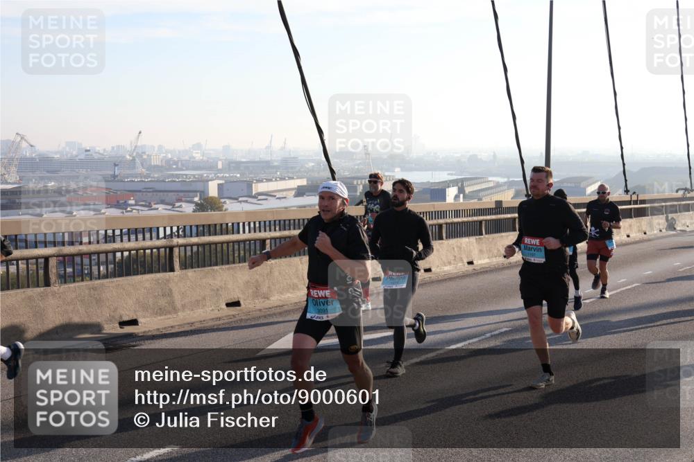 03.10.2025 - Köhlbrandbrückenlauf Julia Fischer http://msf.ph/oto/9000601 03.10.2025 09:21:44 Position 1 3091, 1197 meine-sportfotos.de