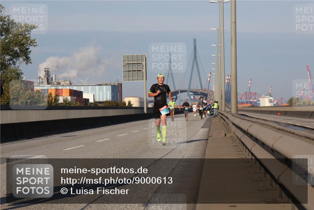 03.10.2025 - Köhlbrandbrückenlauf Luisa Fischer http://msf.ph/oto/9000613 03.10.2025 10:42:37 Position 3  meine-sportfotos.de