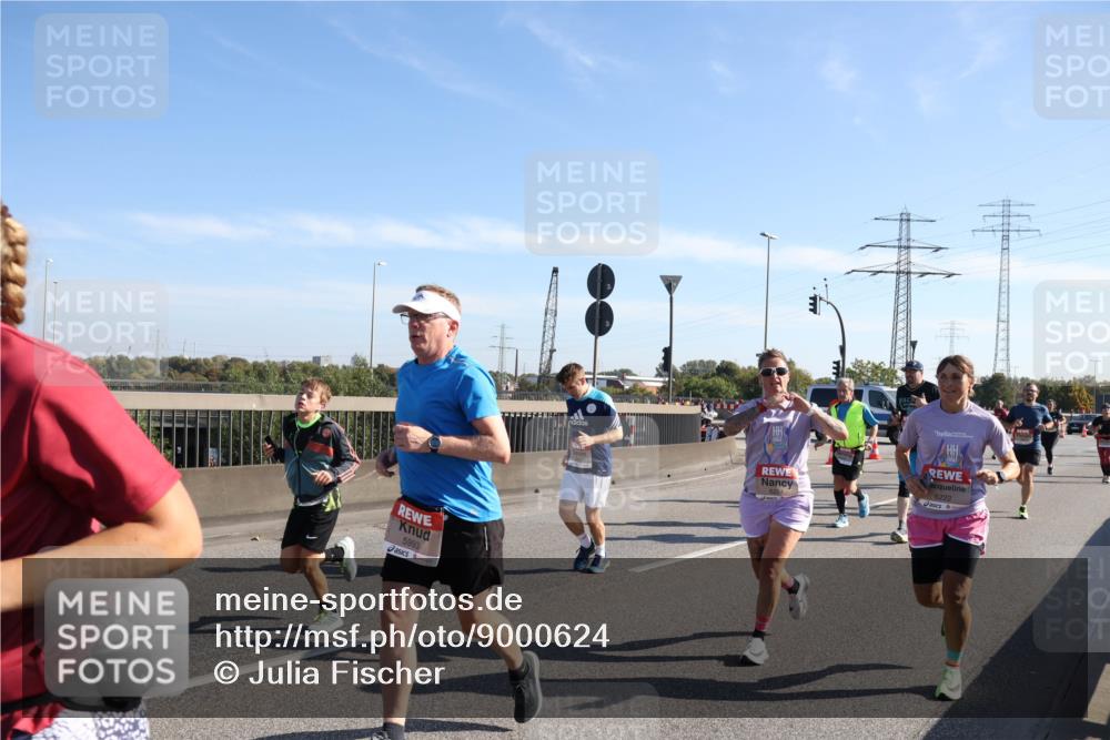 03.10.2025 - Köhlbrandbrückenlauf Julia Fischer http://msf.ph/oto/9000624 03.10.2025 12:15:42 Position 3 5993, 6222 meine-sportfotos.de