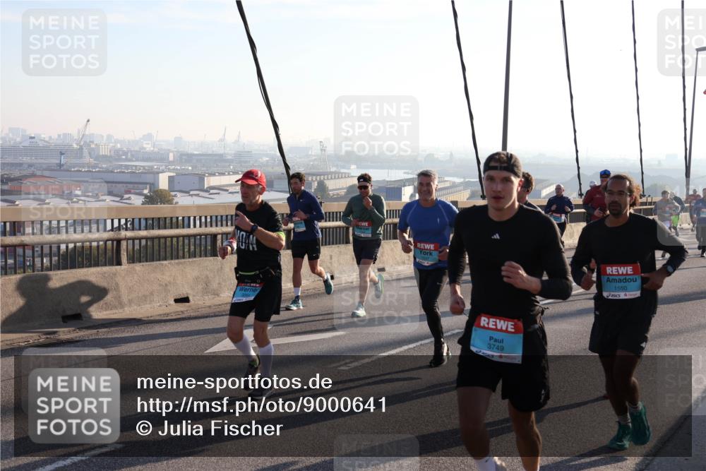 03.10.2025 - Köhlbrandbrückenlauf Julia Fischer http://msf.ph/oto/9000641 03.10.2025 09:21:53 Position 1 247, 3749, 1550 meine-sportfotos.de