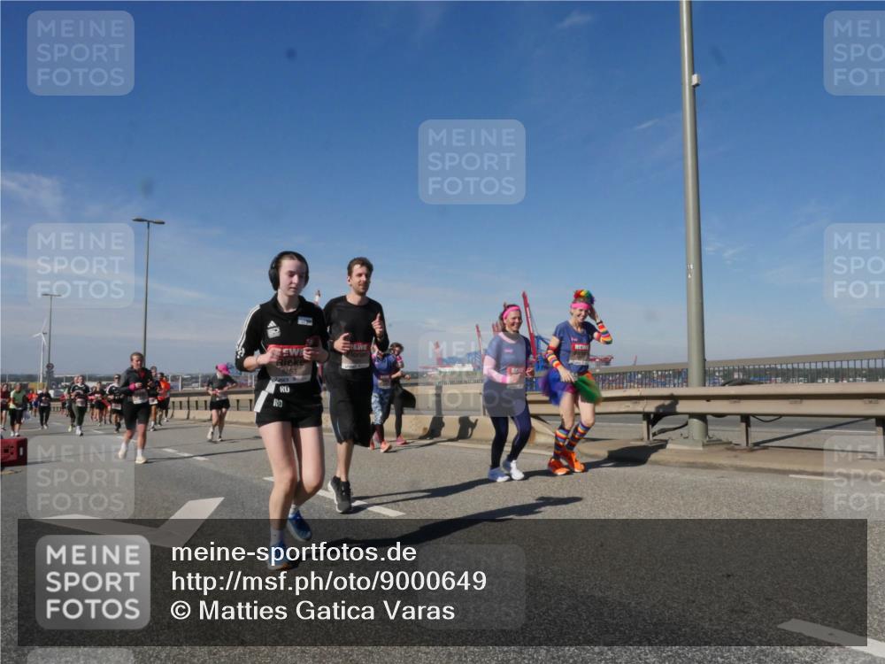 03.10.2025 - Köhlbrandbrückenlauf Matties Gatica Varas http://msf.ph/oto/9000649 03.10.2025 12:53:47 Position 2  meine-sportfotos.de