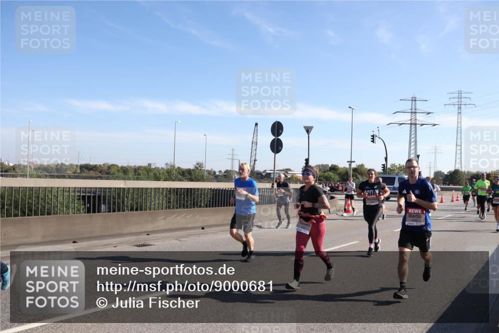 03.10.2025 - Köhlbrandbrückenlauf Julia Fischer http://msf.ph/oto/9000681 03.10.2025 12:15:47 Position 3 212 meine-sportfotos.de