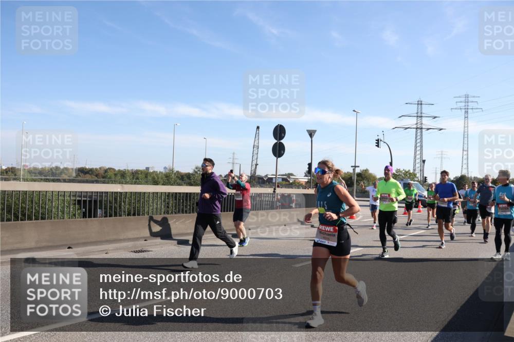 03.10.2025 - Köhlbrandbrückenlauf Julia Fischer http://msf.ph/oto/9000703 03.10.2025 12:15:51 Position 3 4015 meine-sportfotos.de
