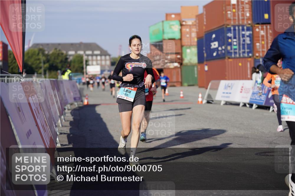 03.10.2025 - Köhlbrandbrückenlauf Michael Burmester http://msf.ph/oto/9000705 03.10.2025 10:04:59 Ziel 1211, 1302, 1406, 1477, 1622, 1944, 3741, 3812 meine-sportfotos.de