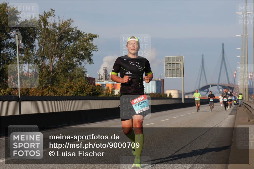03.10.2025 - Köhlbrandbrückenlauf Luisa Fischer http://msf.ph/oto/9000709 03.10.2025 10:42:41 Position 3 3609 meine-sportfotos.de