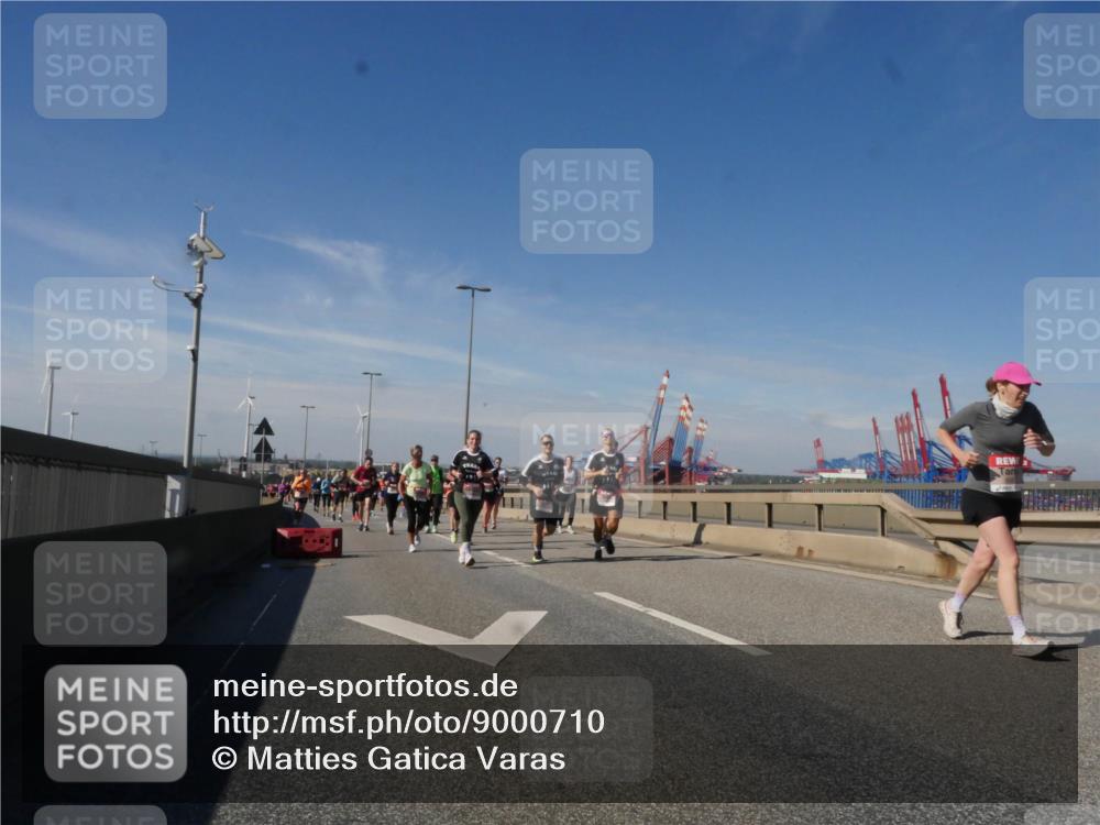 03.10.2025 - Köhlbrandbrückenlauf Matties Gatica Varas http://msf.ph/oto/9000710 03.10.2025 12:53:51 Position 2  meine-sportfotos.de