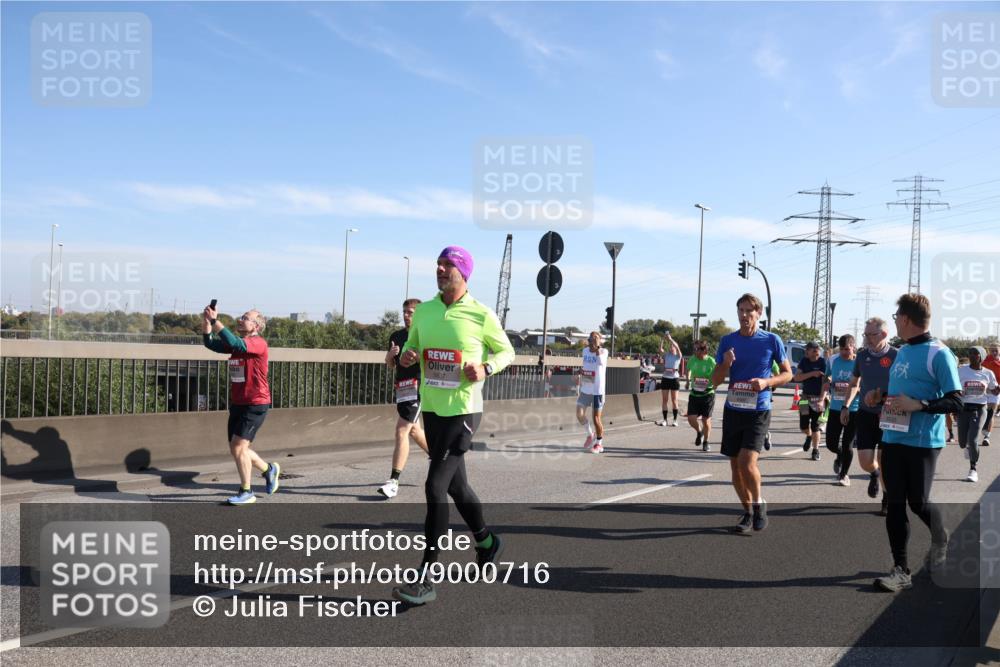 03.10.2025 - Köhlbrandbrückenlauf Julia Fischer http://msf.ph/oto/9000716 03.10.2025 12:15:52 Position 3 5637 meine-sportfotos.de