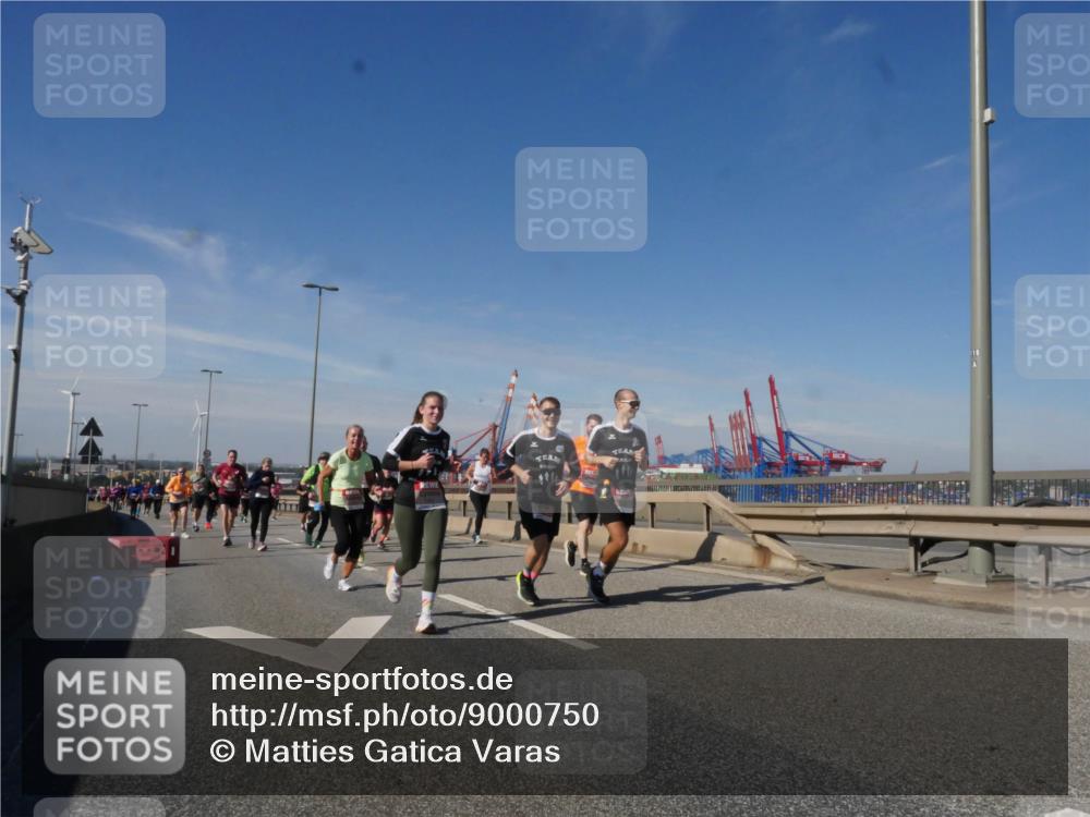 03.10.2025 - Köhlbrandbrückenlauf Matties Gatica Varas http://msf.ph/oto/9000750 03.10.2025 12:53:53 Position 2  meine-sportfotos.de