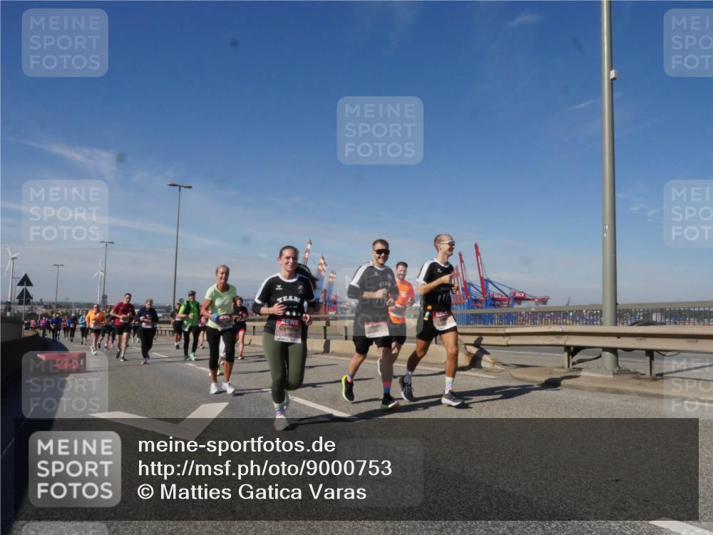 03.10.2025 - Köhlbrandbrückenlauf Matties Gatica Varas http://msf.ph/oto/9000753 03.10.2025 12:53:54 Position 2 1 meine-sportfotos.de