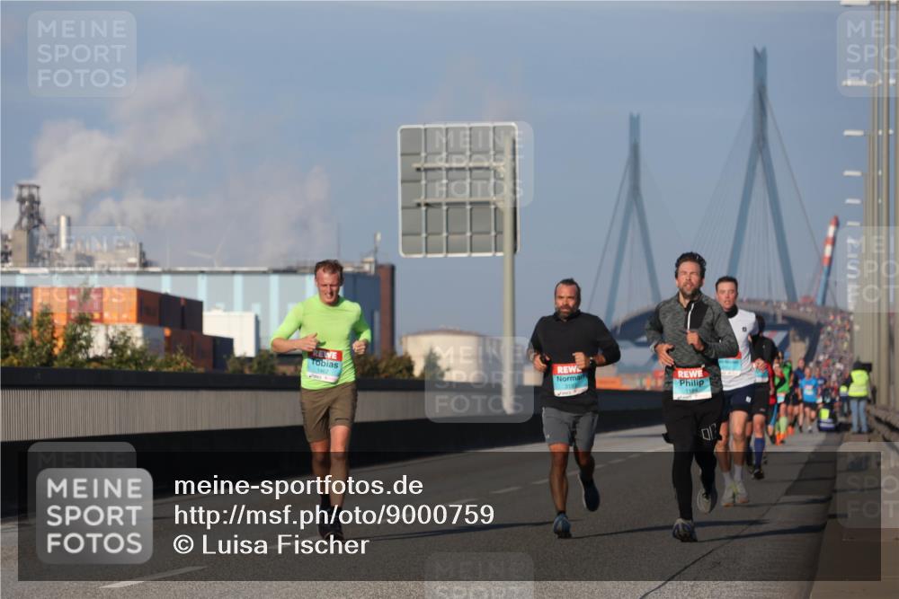 03.10.2025 - Köhlbrandbrückenlauf Luisa Fischer http://msf.ph/oto/9000759 03.10.2025 10:42:49 Position 3 1462 meine-sportfotos.de