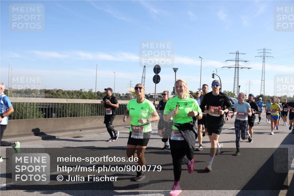03.10.2025 - Köhlbrandbrückenlauf Julia Fischer http://msf.ph/oto/9000779 03.10.2025 12:16:00 Position 3 6252, 6249, 194 meine-sportfotos.de