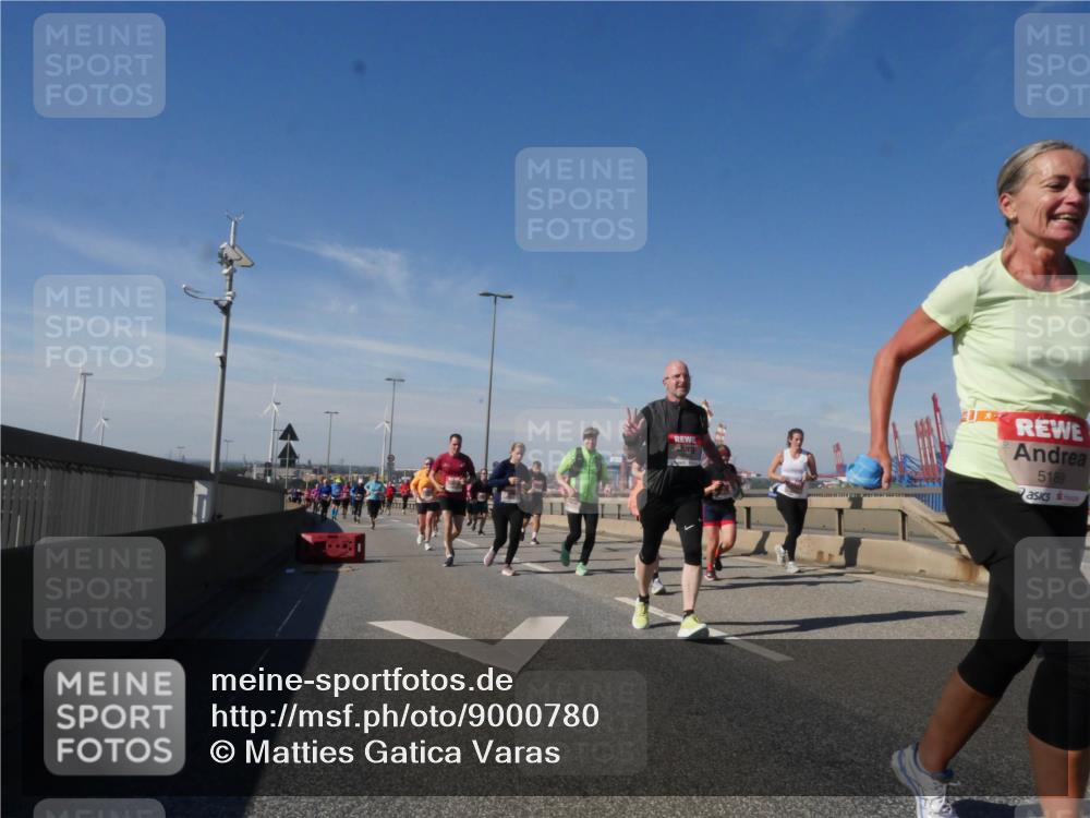 03.10.2025 - Köhlbrandbrückenlauf Matties Gatica Varas http://msf.ph/oto/9000780 03.10.2025 12:53:55 Position 2 5189 meine-sportfotos.de