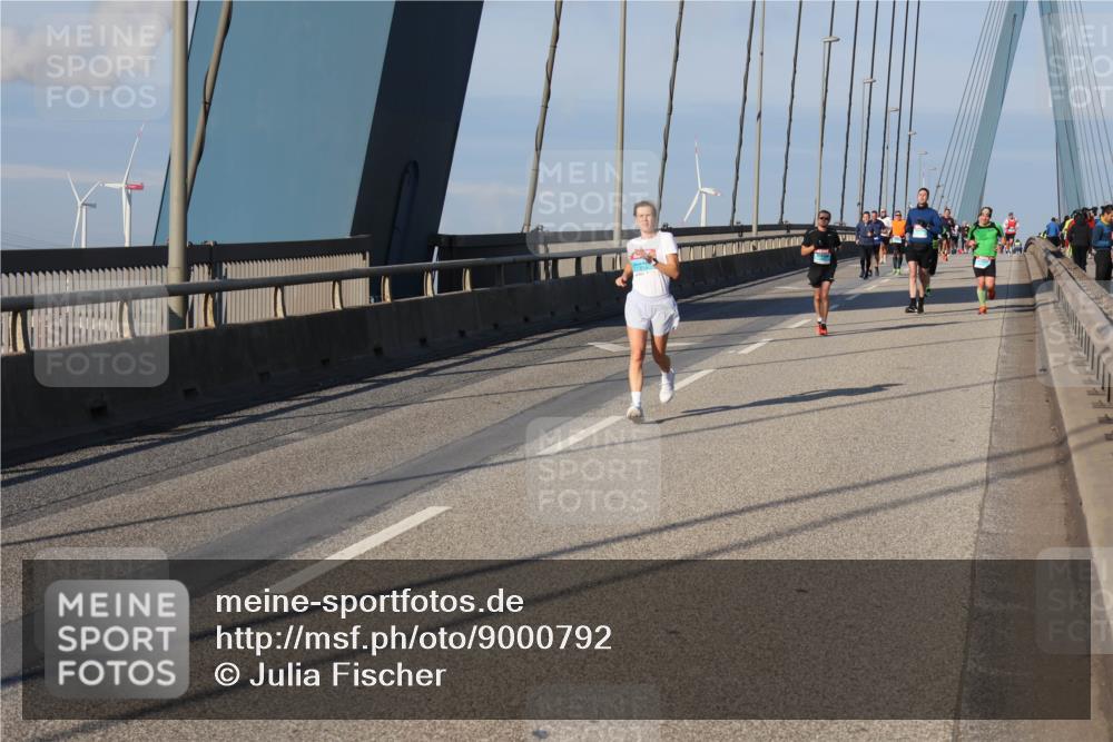 03.10.2025 - Köhlbrandbrückenlauf Julia Fischer http://msf.ph/oto/9000792 03.10.2025 09:36:36 Position 2  meine-sportfotos.de