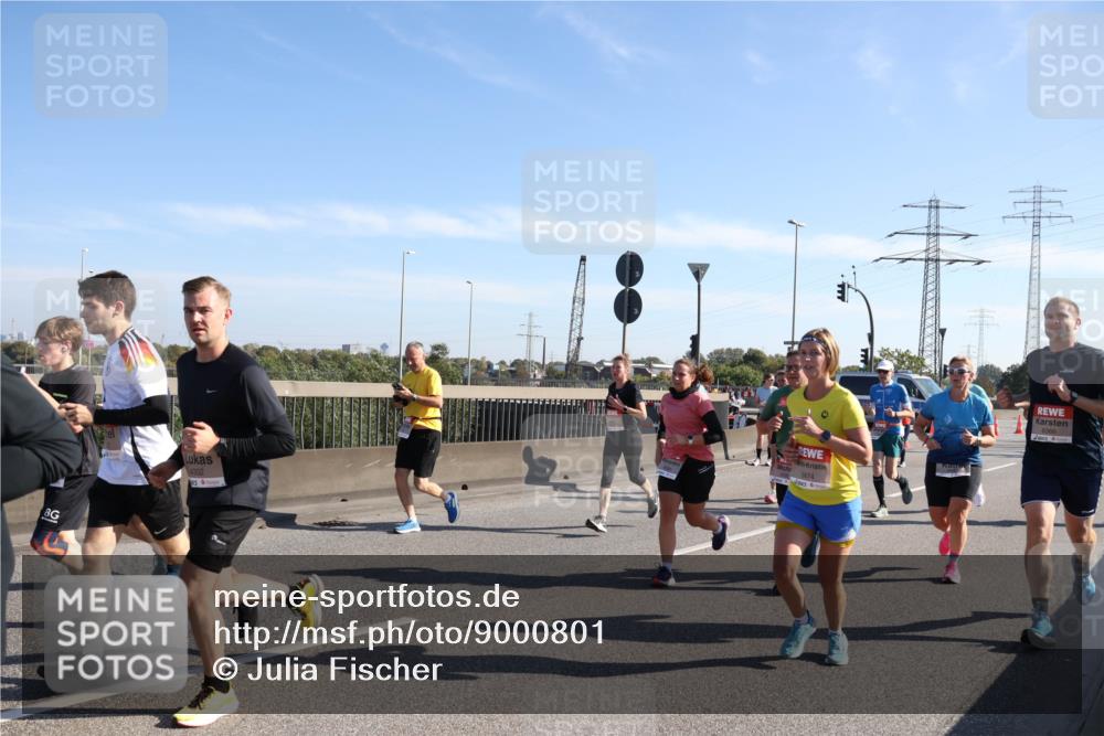 03.10.2025 - Köhlbrandbrückenlauf Julia Fischer http://msf.ph/oto/9000801 03.10.2025 12:16:02 Position 3  meine-sportfotos.de