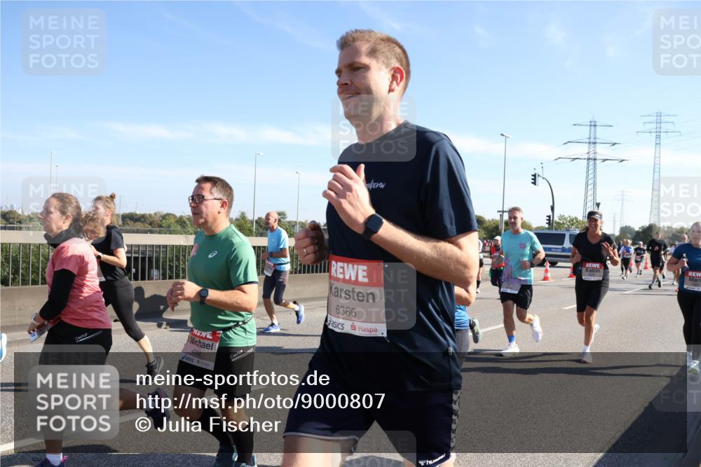 03.10.2025 - Köhlbrandbrückenlauf Julia Fischer http://msf.ph/oto/9000807 03.10.2025 12:16:04 Position 3 4392, 6366, 4381 meine-sportfotos.de