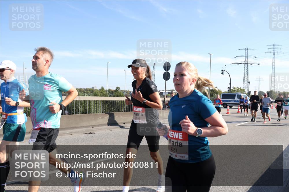03.10.2025 - Köhlbrandbrückenlauf Julia Fischer http://msf.ph/oto/9000811 03.10.2025 12:16:05 Position 3 45, 4593, 4381 meine-sportfotos.de