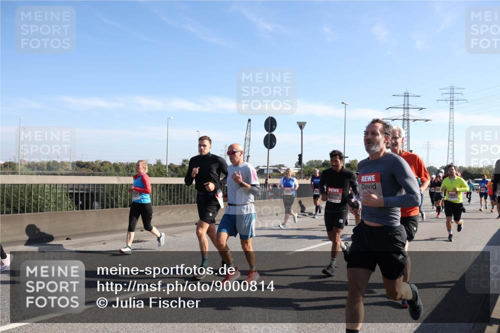 03.10.2025 - Köhlbrandbrückenlauf Julia Fischer http://msf.ph/oto/9000814 03.10.2025 12:16:09 Position 3  meine-sportfotos.de