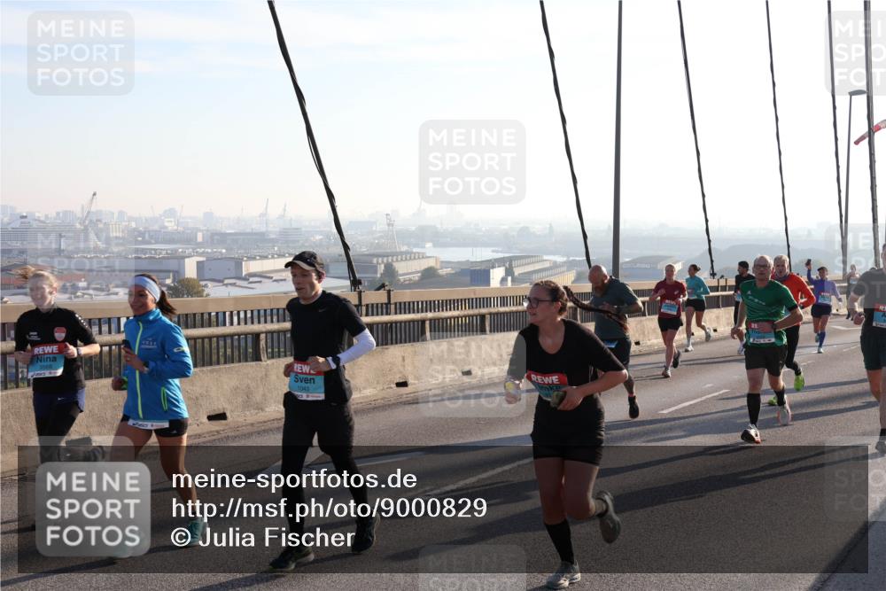 03.10.2025 - Köhlbrandbrückenlauf Julia Fischer http://msf.ph/oto/9000829 03.10.2025 09:22:16 Position 1 3568, 1043 meine-sportfotos.de