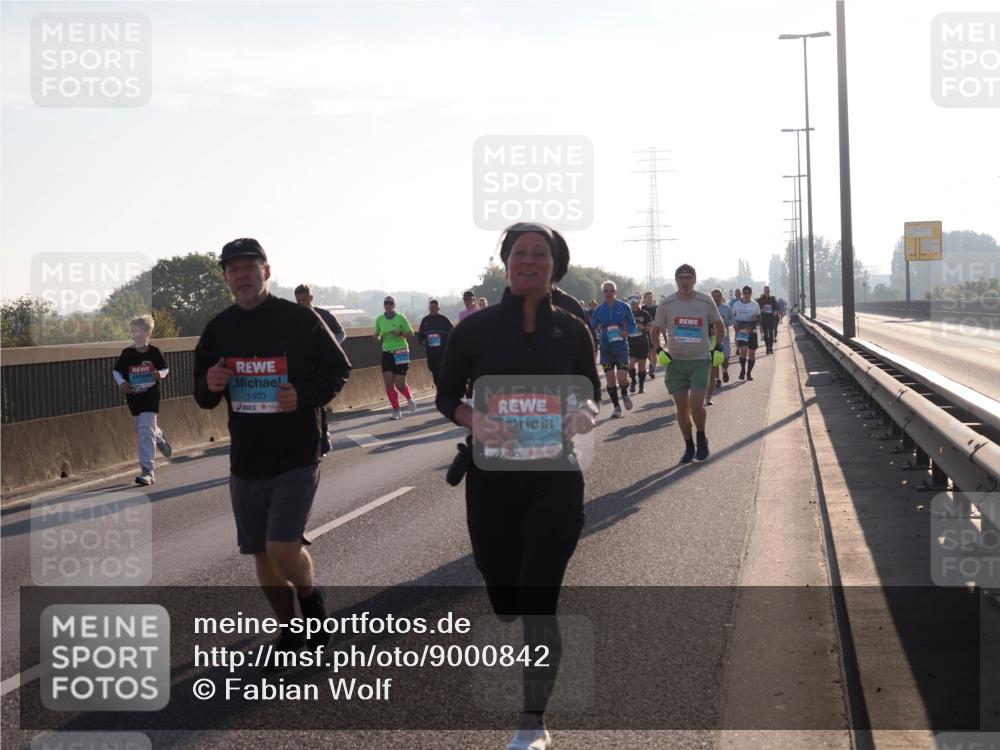 03.10.2025 - Köhlbrandbrückenlauf Fabian Wolf http://msf.ph/oto/9000842 03.10.2025 09:17:20 Position 3 1403, 196 meine-sportfotos.de