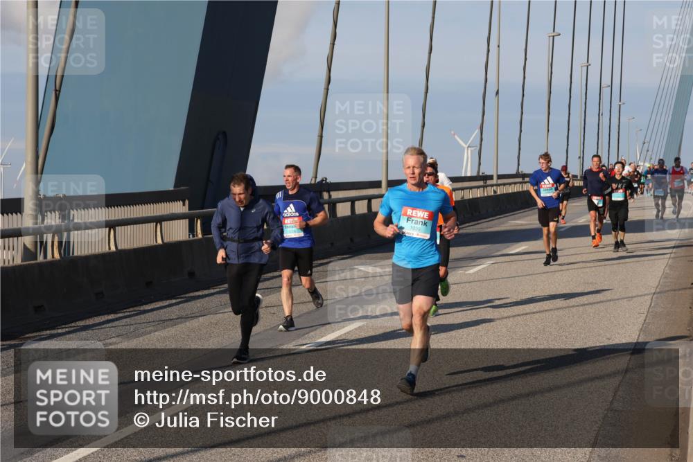 03.10.2025 - Köhlbrandbrückenlauf Julia Fischer http://msf.ph/oto/9000848 03.10.2025 09:36:48 Position 2 1030 meine-sportfotos.de