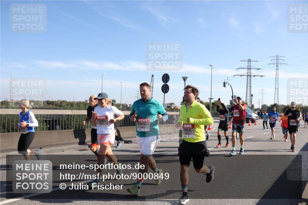 03.10.2025 - Köhlbrandbrückenlauf Julia Fischer http://msf.ph/oto/9000849 03.10.2025 12:16:11 Position 3 5902, 5903 meine-sportfotos.de