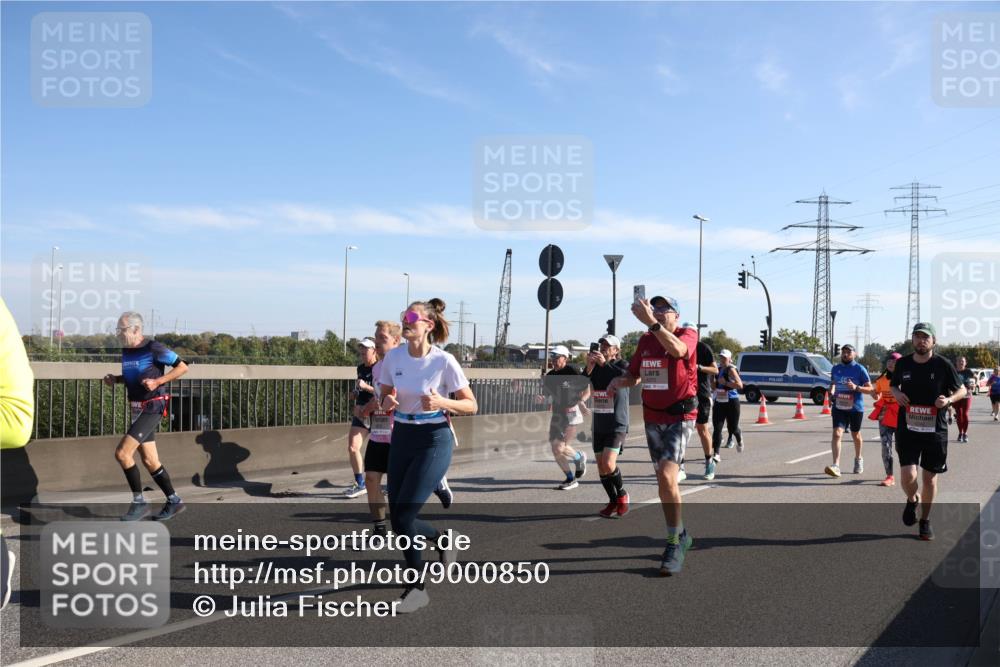 03.10.2025 - Köhlbrandbrückenlauf Julia Fischer http://msf.ph/oto/9000850 03.10.2025 12:16:12 Position 3  meine-sportfotos.de