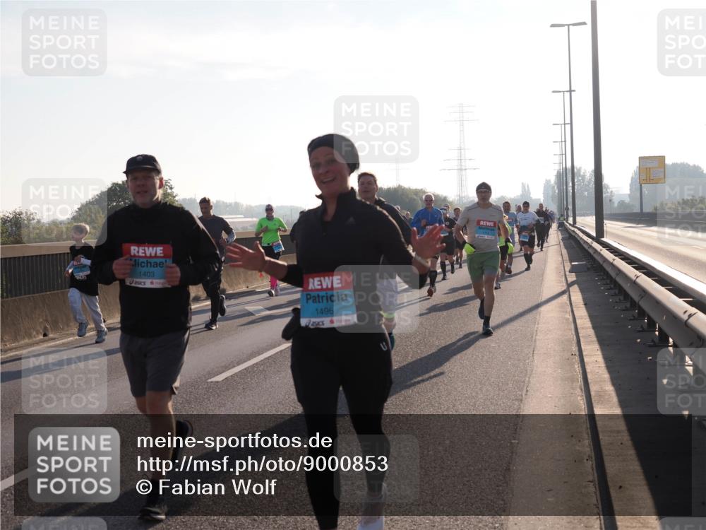 03.10.2025 - Köhlbrandbrückenlauf Fabian Wolf http://msf.ph/oto/9000853 03.10.2025 09:17:21 Position 3 1403, 1496 meine-sportfotos.de