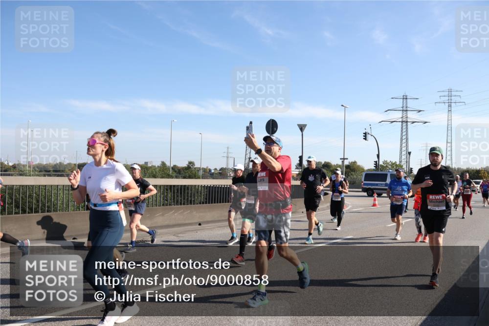 03.10.2025 - Köhlbrandbrückenlauf Julia Fischer http://msf.ph/oto/9000858 03.10.2025 12:16:13 Position 3 4370 meine-sportfotos.de