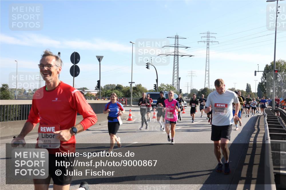 03.10.2025 - Köhlbrandbrückenlauf Julia Fischer http://msf.ph/oto/9000867 03.10.2025 12:16:20 Position 3 6175, 4244 meine-sportfotos.de