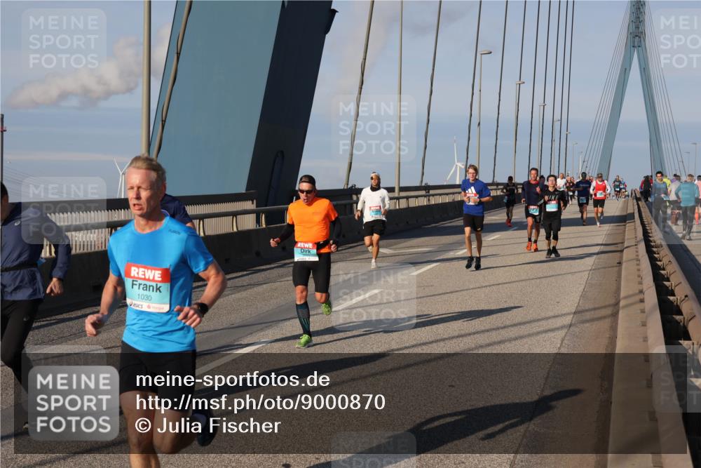 03.10.2025 - Köhlbrandbrückenlauf Julia Fischer http://msf.ph/oto/9000870 03.10.2025 09:36:50 Position 2 1030 meine-sportfotos.de