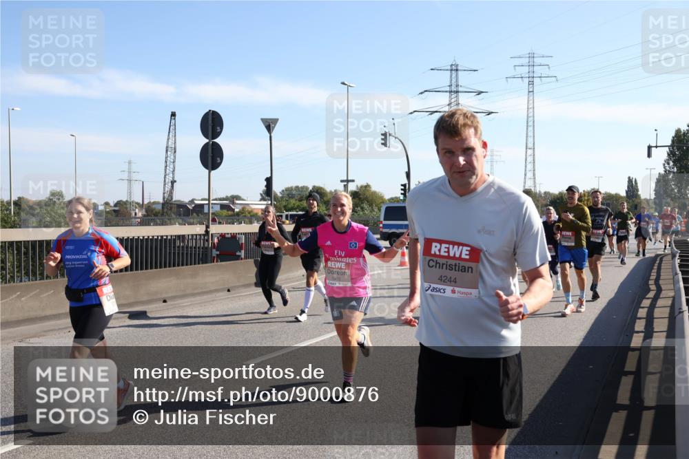 03.10.2025 - Köhlbrandbrückenlauf Julia Fischer http://msf.ph/oto/9000876 03.10.2025 12:16:21 Position 3 5916, 4244 meine-sportfotos.de