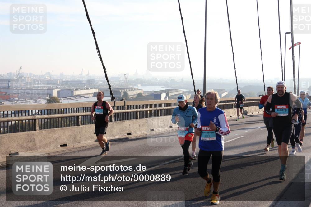 03.10.2025 - Köhlbrandbrückenlauf Julia Fischer http://msf.ph/oto/9000889 03.10.2025 09:22:26 Position 1 1025, 2777 meine-sportfotos.de