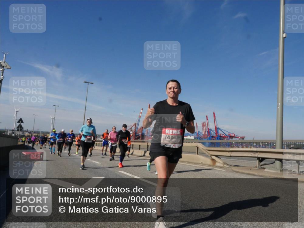 03.10.2025 - Köhlbrandbrückenlauf Matties Gatica Varas http://msf.ph/oto/9000895 03.10.2025 12:54:03 Position 2 6652 meine-sportfotos.de