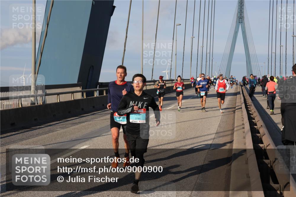 03.10.2025 - Köhlbrandbrückenlauf Julia Fischer http://msf.ph/oto/9000900 03.10.2025 09:36:55 Position 2 3628, 3789 meine-sportfotos.de