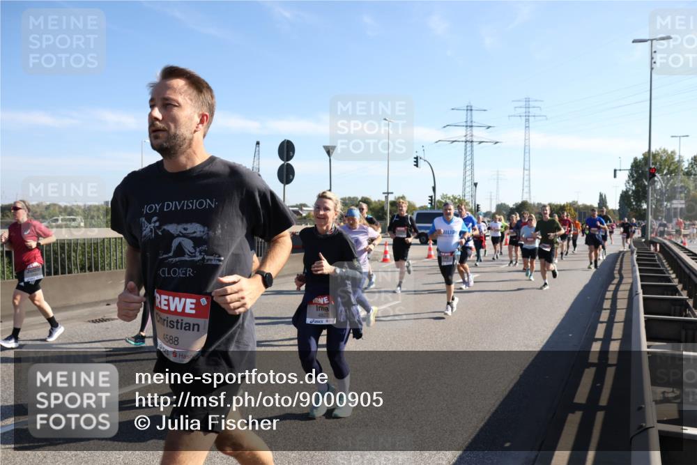 03.10.2025 - Köhlbrandbrückenlauf Julia Fischer http://msf.ph/oto/9000905 03.10.2025 12:16:25 Position 3 4588, 4822 meine-sportfotos.de